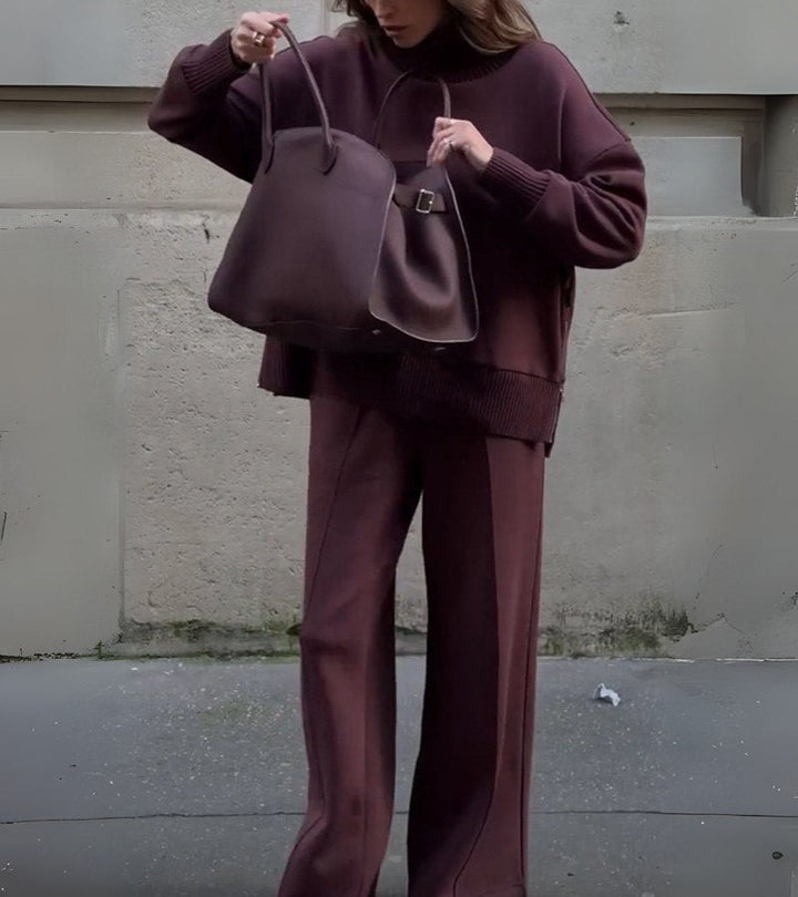 Blandine - Set Din Două Piese Tricotate Pulover Cu Guler înalt și Pantaloni Largi