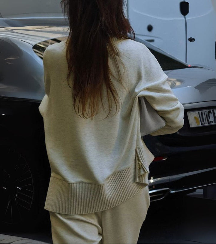 Blandine - Set Din Două Piese Tricotate Pulover Cu Guler înalt și Pantaloni Largi